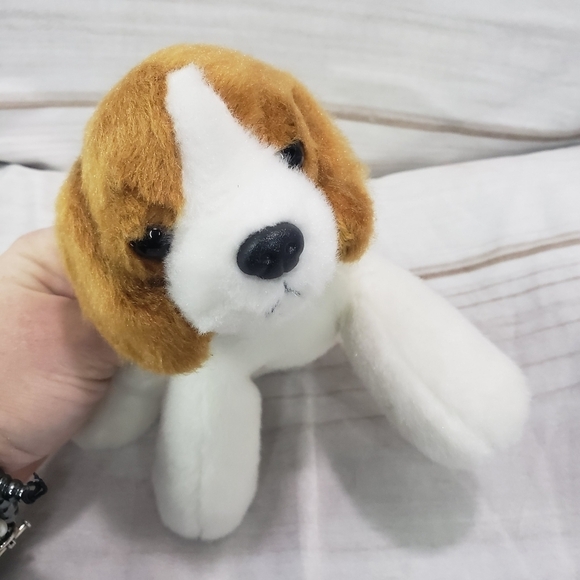 Aurora Homer Beagle Dog Mini Flopsie 8 Inch Plush Stuffed Animal 2019 - Picture 1 of 6